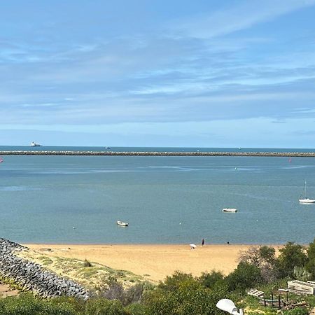 El Apartamento De Amy Con Vistas Al Mar Мазагон Экстерьер фото